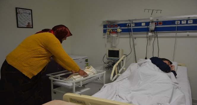 Hastanede gerçeğini aratmayan ‘bebek kaçırma’ tatbikatı