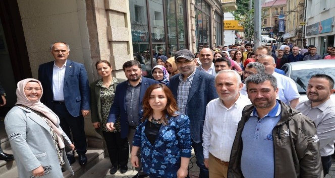 Cumhurbaşkanı Erdoğan’ın seçim kampanyasına partisinin Giresun teşkilatından destek