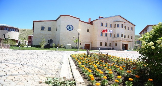Bayburt Üniversitesi’nin 8. fakültesi açılıyor