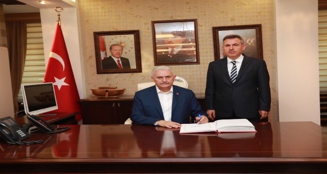Başbakan Yıldırım Vali Elban’ı ziyaret etti
