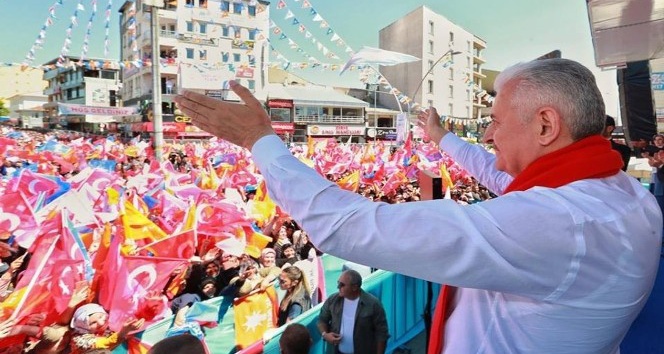 Başbakan Yıldırım: &quot;Kimse Türklere, Kürtlere devlet kurma küstahlığında bulunmasın&quot;