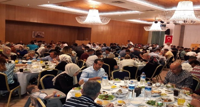 Diyarbakır PTT Başmüdürlüğü personelleri iftar yemeğinde buluştu