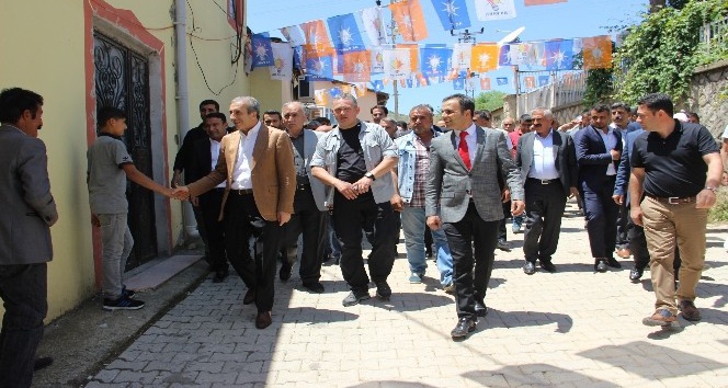 Eker, Hazro ve Kocaköy’de vatandaşlarla bir araya geldi