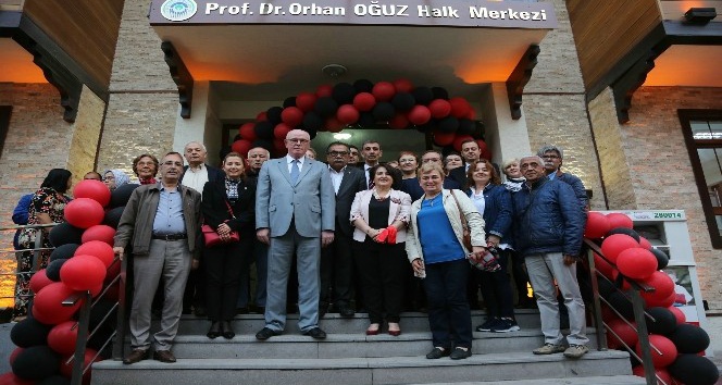 Prof. Dr. Orhan Oğuz’un adı Halk Merkezi’ne verildi