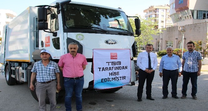 Akçakoca belediyesine hibe çöp kamyonu kazandırıldı