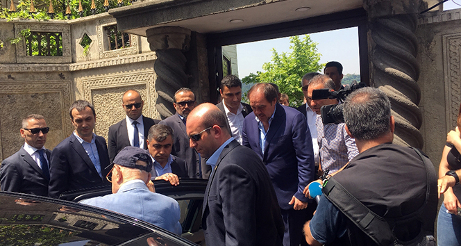 Demirören ailesi taziyeleri kabul ediyor