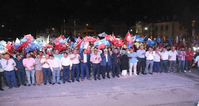 Uğur Işılak Kilislileri coşturdu