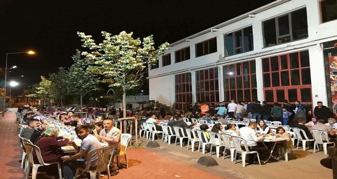 Başkan Boz’un sahur mesaisi
