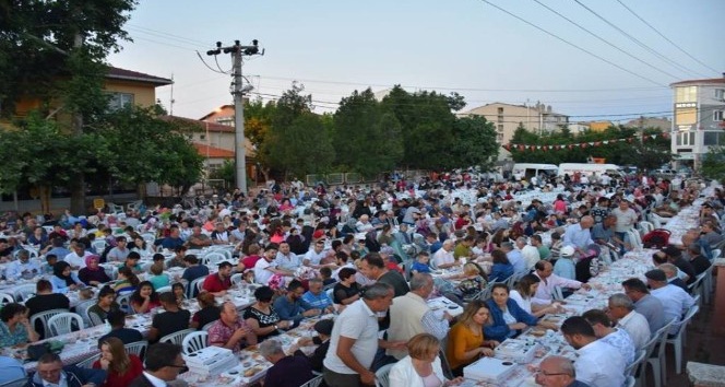 Vatandaşlar Muratlı’da iftar sofrasında buluştu