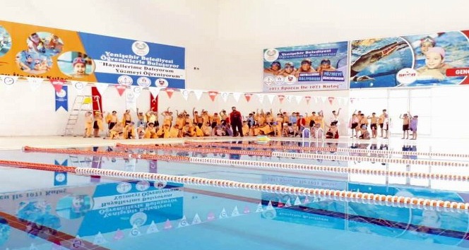 Diyarbakır’da bin öğrenci daha yüzme öğrenecek