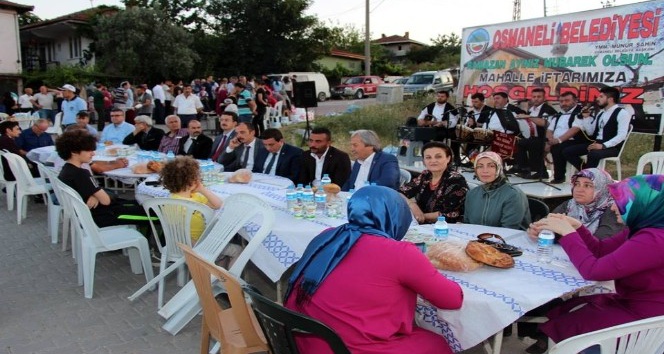Osmaneli’de mahalle iftarları sona erdi