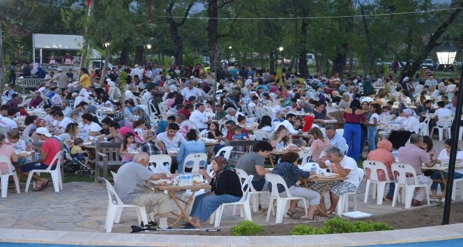 Köyceğiz’de 5 bin kişi iftar sofrasında buluştu
