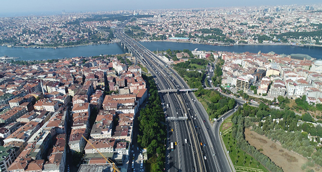 İstanbul’da bayram sabahında yollar bomboş kaldı