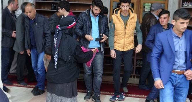 Kars’ta Ramazan Bayramı dilencileri bıktırdı