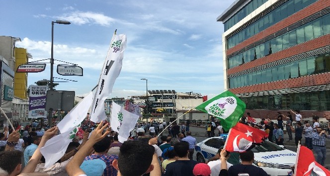 İnce’den HDP bayraklı karşılamaya cevap: "Hiçbir siyasi parti bayrağı istemiyorum”