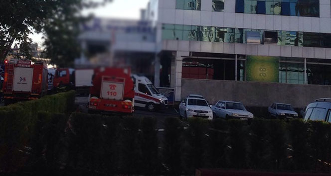 Gaziantep&#039;te hastanede yangın: 2 ölü
