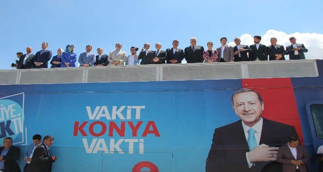 AK Parti Konya’dan bin araçlık bayram konvoyu