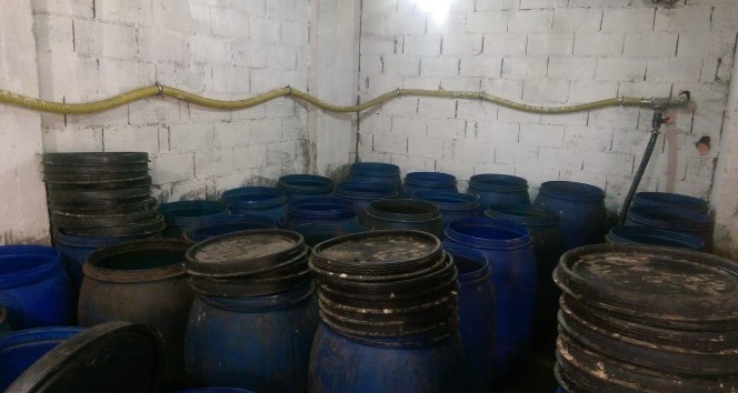 Adana’da 42 bin 500 litre kaçak içki ele geçirildi