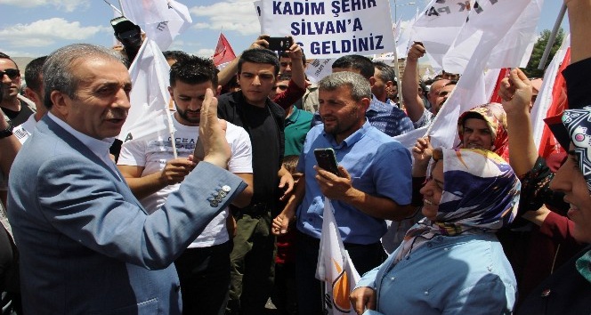 AK Parti Genel Başkan Yardımcısı Eker: “Biz diyoruz Türkiye’yi ileriye götürelim onlar diyorlar hayır geriye götürelim”