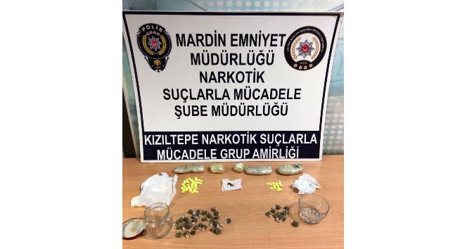 Kızıltepe’de uyuşturucu tacirlerine baskın