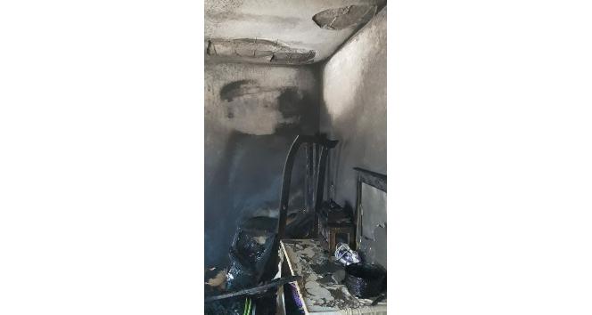 Ev yangını paniğe neden oldu