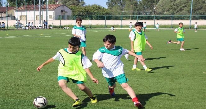 Sivas Belediyespor futbol yaz okulu açıyor