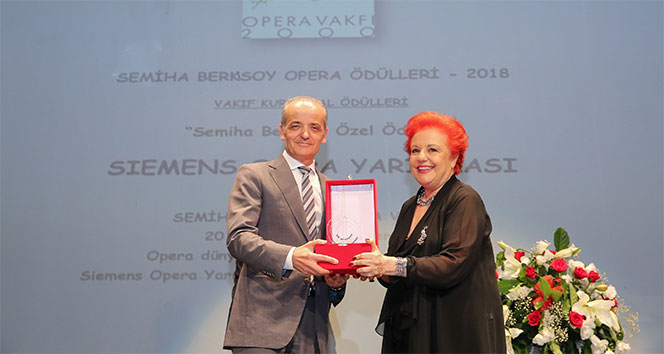 Siemens’e Semiha Berksoy Özel Ödülü