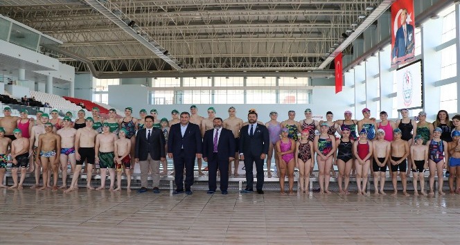 Edirne’de bin seyirci kapasiteli olimpik yüzme havuzu hizmete başladı