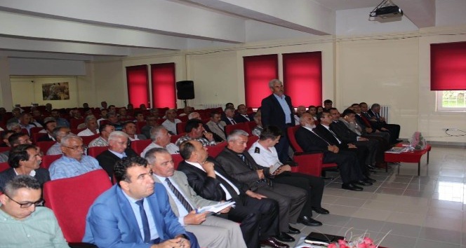 Vali Akın, Kaman İlçesinde muhtarlarla bir araya geldi