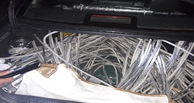 Sakarya’da şantiyeden 300 kilogram kablo çalan şüpheliler yakalandı