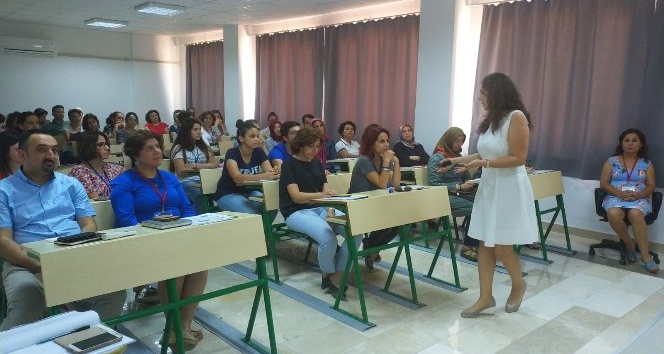 Akdeniz Üniversitesi’nden hemşirelere ’Bakım Davranışları Geliştirme Kursu’