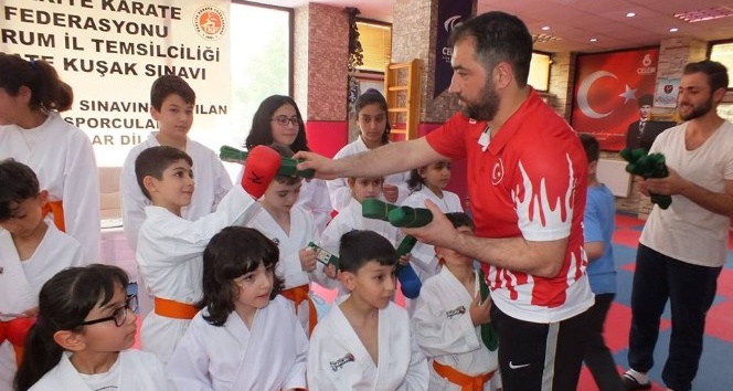 Erzurum’da karateciler hafta sonunda kuşak sınavı heyecanı yaşadı