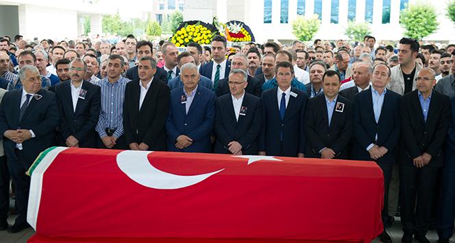 Başbakan Yıldırım, Adnan Ertürk’ün cenaze namazına katıldı