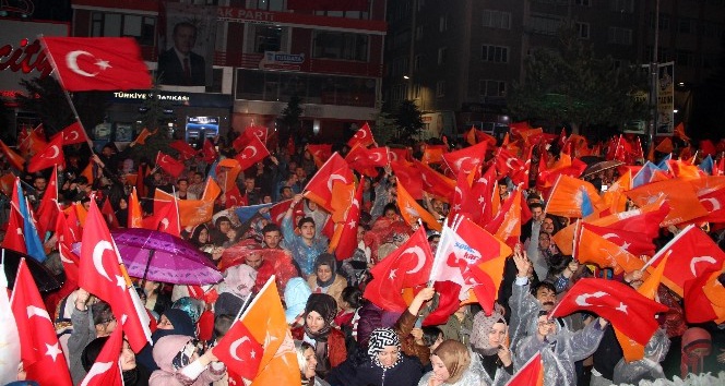 Başbakan Yardımcısı Akdağ: “Bu gece FETÖ üzüldü, PKK üzüldü, onların yandaşları üzüldü”