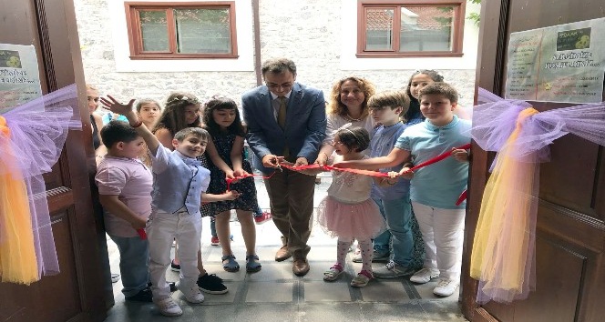 Minik ressamların sergisi Ulucanlar’da