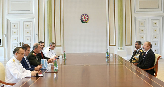 Aliyev, Hulusi Akar’ı kabul etti