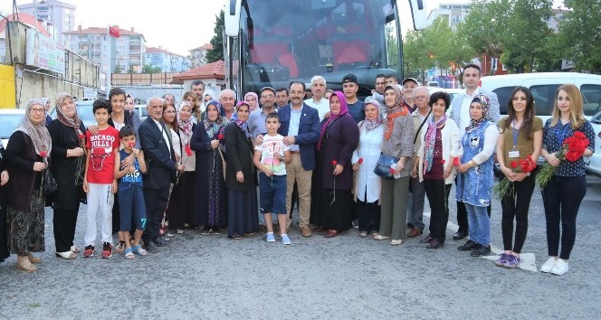 Uşaklı şehit aileleri Güneydoğu Anadolu’ya uğurlandı