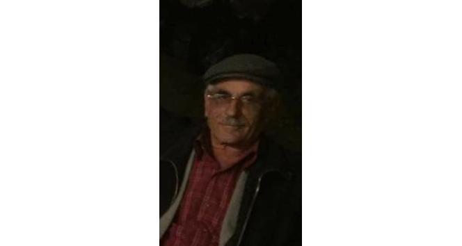 Tarla süren çiftçi devrilen traktörün altında kaldı