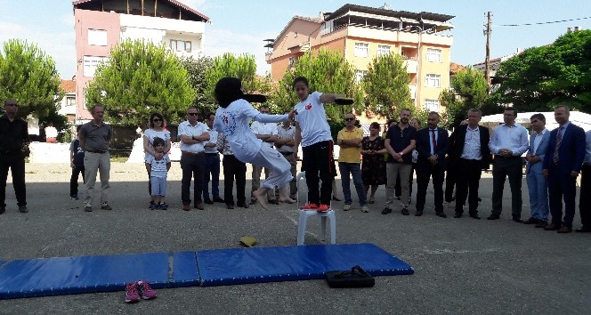 Çaycuma Halk Eğitim Merkezi ve Akşam Sanat Okulu’nun "Yıl Sonu Sergisi ve Öğrenme Şenliği"