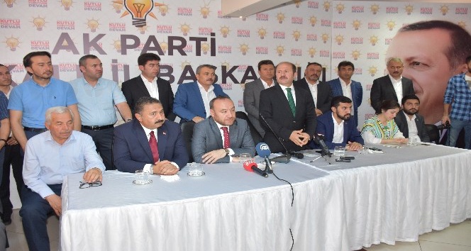 AK Parti’li Dağdelen: “Cumhurbaşkanımızı Türkiye’nin ilk başkanı yaptık”
