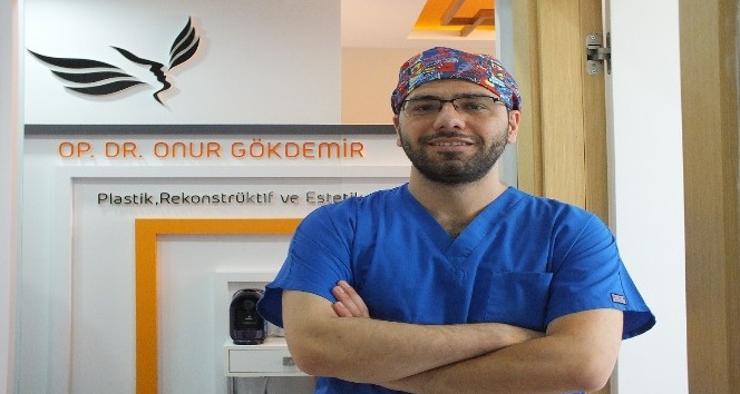 Büyük göğüsler omurgayı da zedeliyor