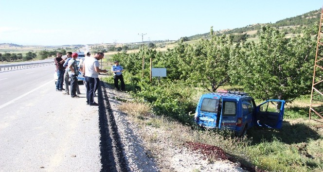 Karaman’da jandarma aracı kaza yaptı: 2 asker yaralandı