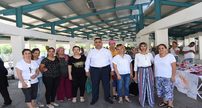 Tarsus’ta Hanımeli Pazarı açıldı