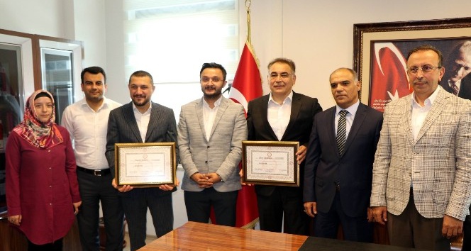 AK Parti Nevşehir Milletvekilleri mazbatalarını aldı