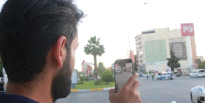 Büyük panik! Gören telefona sarıldı...