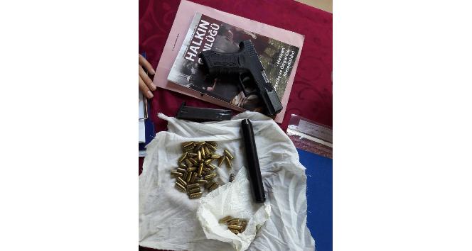 Terör örgütü MKP’nin silahlı kanadı HKO üyesi 1 kişi susturucu silahla birlikte yakalandı