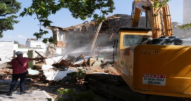 Başkan Akgün’den Celaliye Mahallesi’ne çok özel bir cami