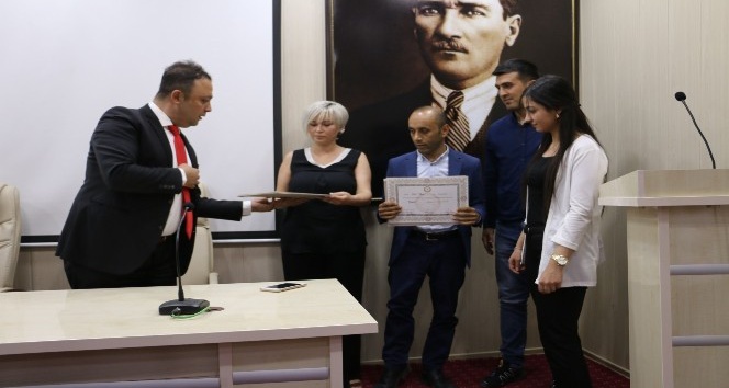 HDP Hakkari milletvekillerinin mazbataları verildi