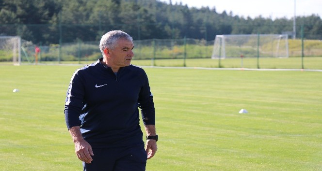 Atiker Konyaspor yeni sezon hazırlıklarına Eto’o’suz başladı