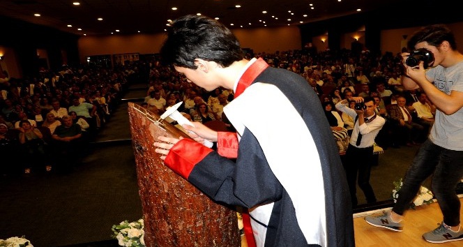 Trabzon Fen Lisesi 131. yıl mezunlarını verdi
